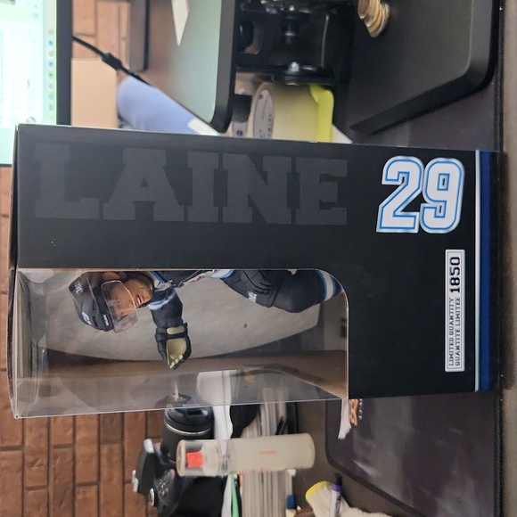 Patrick Laine Imports Dragon Figures. - Picture 2 of 3